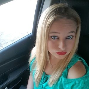 Meet your Posher, Savannah